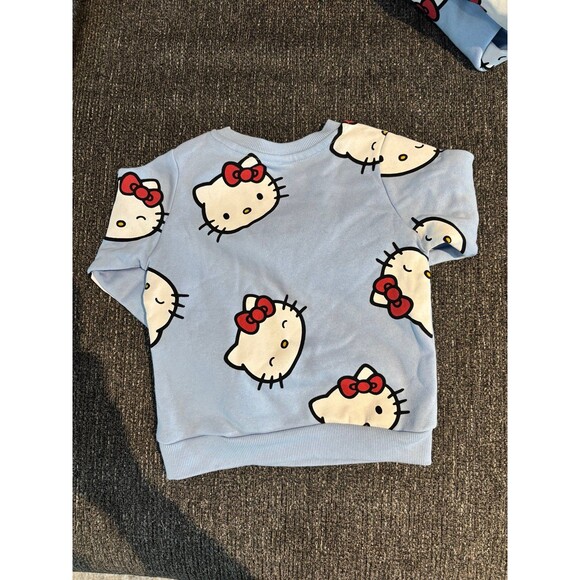 Hello Kitty Sweatshirt - Picture 4 of 4